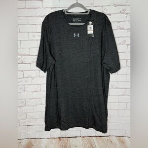 NWT Under Armour Men's Charcoal Gray Short Sleeve Tee